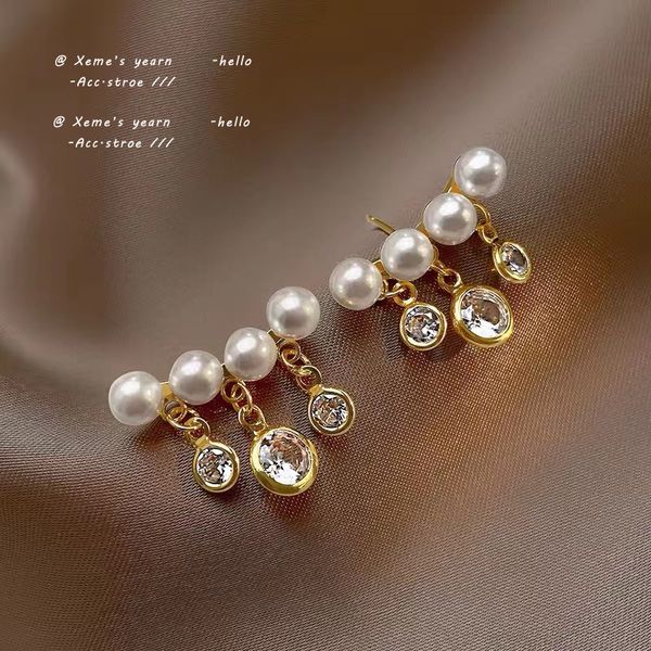 minority design pearl gold colour earrings korean fashion jewelry student party girls elegant accessories earrings for woman, Silver
minority design pearl gold colour earrings korean fashion jewelry student party girls elegant accessories earrings for woman, Silver