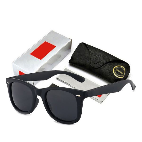 2023 men sunglasses polarized lenses black vintage frame eyewear sun glasses oculos de sol with box and, White;black
2023 men sunglasses polarized lenses black vintage frame eyewear sun glasses oculos de sol with box and, White;black