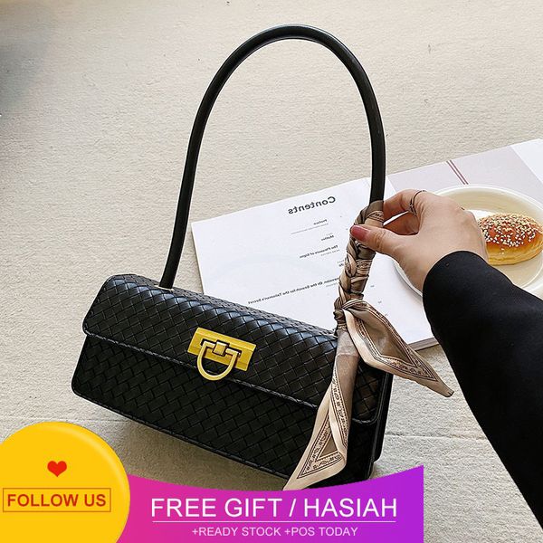 designer bags bag women's autumn new 2022 korean version single shoulder underarm woven lock hand leisure crossbody
designer bags bag women's autumn new 2022 korean version single shoulder underarm woven lock hand leisure crossbody