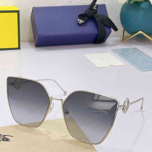 sunglasses for women men summer 0323 style anti-ultraviolet retro plate square full frame fashion eyeglasses random box, White;black
sunglasses for women men summer 0323 style anti-ultraviolet retro plate square full frame fashion eyeglasses random box, White;black