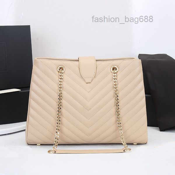 evening bags handbag axillary bag shopping bag shoulder bags quilted decoration hardware chain high-capacity simple atmosphere
evening bags handbag axillary bag shopping bag shoulder bags quilted decoration hardware chain high-capacity simple atmosphere