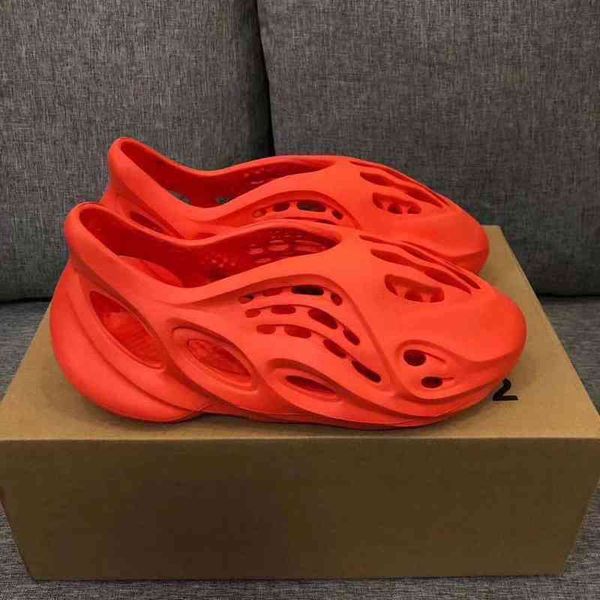 sandals slipper yeesys fashion kanyes slip-on bone sandals slide foam runners men women enflame orange royal blue sandal desert sand resin m, Black
sandals slipper yeesys fashion kanyes slip-on bone sandals slide foam runners men women enflame orange royal blue sandal desert sand resin m, Black