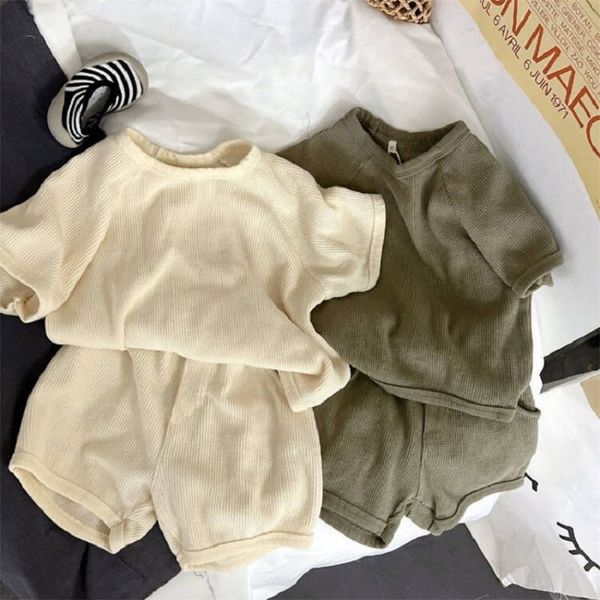 clothing sets children's suit summer girl knitted short-sleeved t-shirt boys and girls simple cotton striped short-sleeved shorts suit, White
clothing sets children's suit summer girl knitted short-sleeved t-shirt boys and girls simple cotton striped short-sleeved shorts suit, White