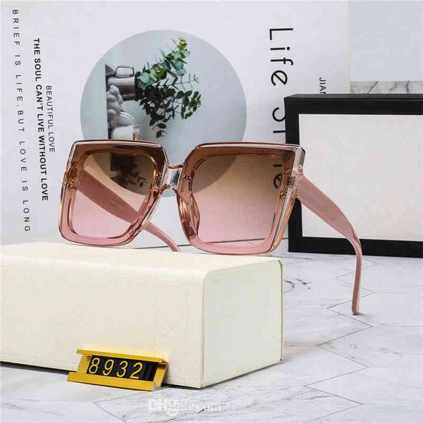fashion classic dign polarized 2022 luxury sunglass for men women pilot sun glass uv400 eyewear metal frame lens 8932 with box and9ved, White;black
fashion classic dign polarized 2022 luxury sunglass for men women pilot sun glass uv400 eyewear metal frame lens 8932 with box and9ved, White;black