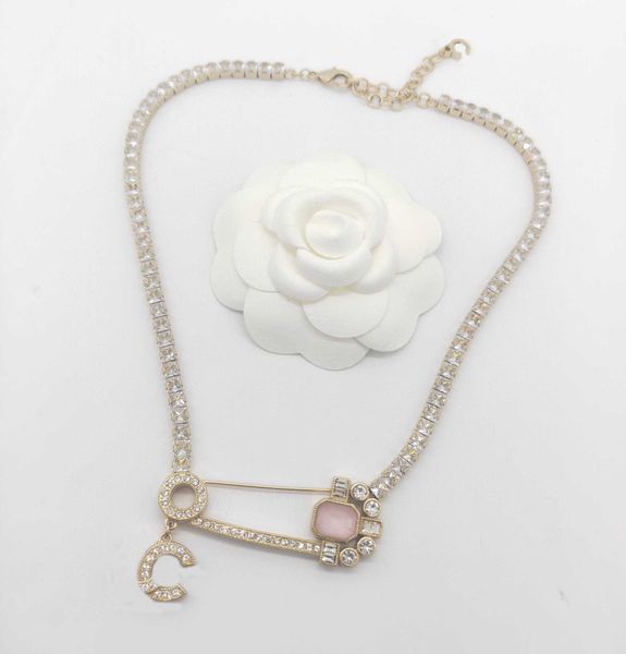 2022 luxury quality charm pendant necklace with diamond and pink stone in 18k gold plated have box stamp ps7732, Golden
2022 luxury quality charm pendant necklace with diamond and pink stone in 18k gold plated have box stamp ps7732, Golden