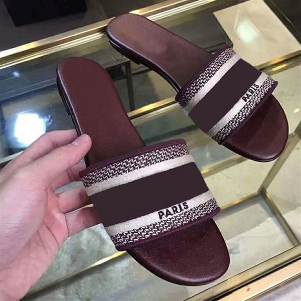 2019 letter women sandals with correct flower box dust bag designer slide summer fashion wide flat sandals slipper original bo2842, Black
2019 letter women sandals with correct flower box dust bag designer slide summer fashion wide flat sandals slipper original bo2842, Black