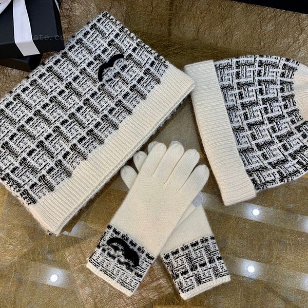 new style knitted scarf designer hats for women classic warm wholesale stole hat set fashion luxury scarves soft cashmere jacquard autumn wi, Blue;gray
new style knitted scarf designer hats for women classic warm wholesale stole hat set fashion luxury scarves soft cashmere jacquard autumn wi, Blue;gray