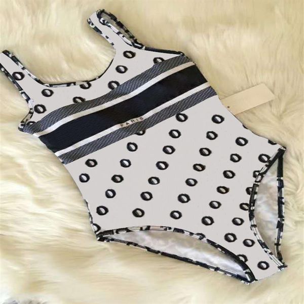 luxury women swimwear beach one-piece swimsuit with full letters summer bathing suit for girls designer strappy swim wear 202219x, White;black
luxury women swimwear beach one-piece swimsuit with full letters summer bathing suit for girls designer strappy swim wear 202219x, White;black