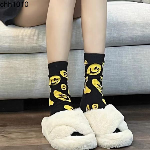 men's socks spring new cartoon full print smiling face crying face socks for men and women sports medium tube cotton socks black stocki
men's socks spring new cartoon full print smiling face crying face socks for men and women sports medium tube cotton socks black stocki
