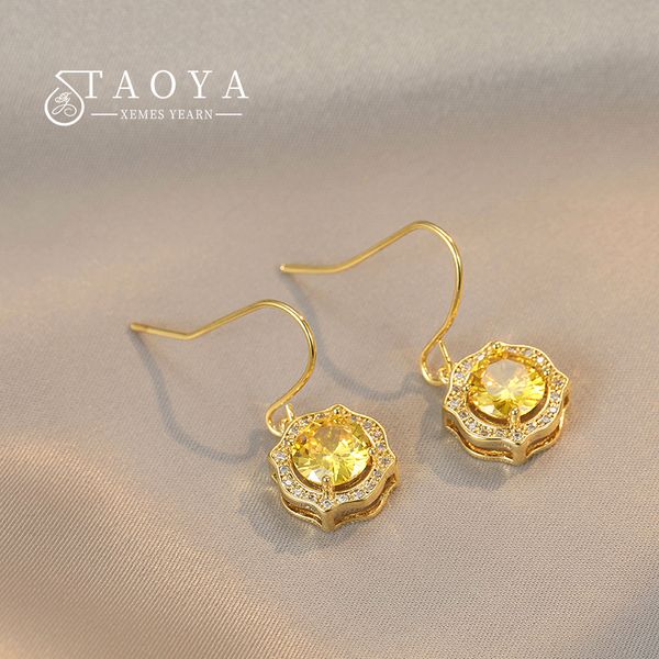 premium luxury yellow crystal zircon geometric pendant earrings for womans 2022 new jewelry party girl's temperament accessories, Silver
premium luxury yellow crystal zircon geometric pendant earrings for womans 2022 new jewelry party girl's temperament accessories, Silver