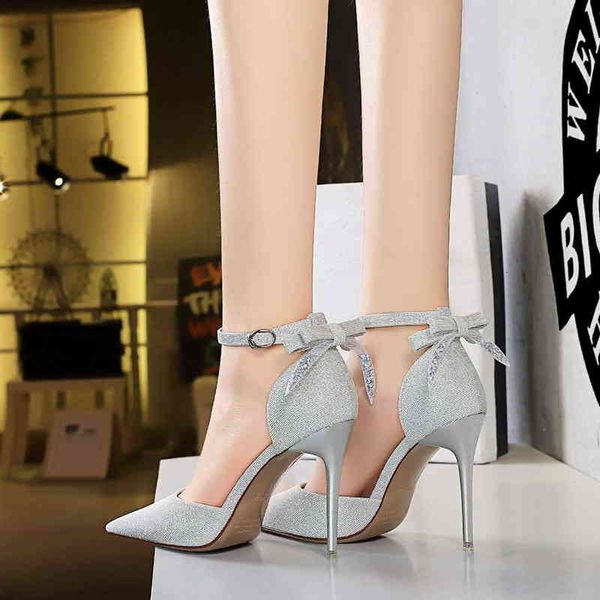 286-2 sandals wind hollow high-heeled shoes thin heeled shallow mouth pointed one-sided belt rear bow sandals, Black
286-2 sandals wind hollow high-heeled shoes thin heeled shallow mouth pointed one-sided belt rear bow sandals, Black