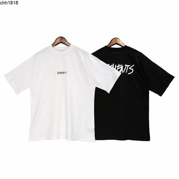 french fashion brand vettementss letter printing screen red same men's and women's loose short sleeve t-shirt, White;black
french fashion brand vettementss letter printing screen red same men's and women's loose short sleeve t-shirt, White;black