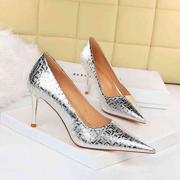 9236-5 sandals high-heeled shoes with thin heels shallow mouth pointed head metal prure pattern nightclub slim women's, Black
9236-5 sandals high-heeled shoes with thin heels shallow mouth pointed head metal prure pattern nightclub slim women's, Black