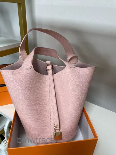 women's designer bags picotin lock herme handbags tote bag women's bag 2022 new fashion high-grade food basket women's soft p
women's designer bags picotin lock herme handbags tote bag women's bag 2022 new fashion high-grade food basket women's soft p