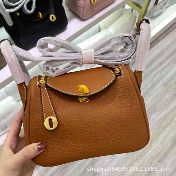 bags herme crossbody lindys doctor bao soft cow leather lychee pattern hand-held single shoulder messenger layer large capacity female
bags herme crossbody lindys doctor bao soft cow leather lychee pattern hand-held single shoulder messenger layer large capacity female