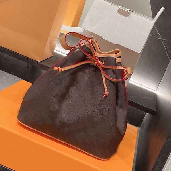 designer luxury women bags handbags totes bag womens crossbody handbag loulou lvs fashion capacity versatile shoulder pursest 7a quality 6zy
designer luxury women bags handbags totes bag womens crossbody handbag loulou lvs fashion capacity versatile shoulder pursest 7a quality 6zy
