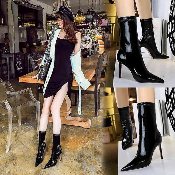 315-13 sandals fashion nightclub slim shiny lacquer leather elastic pointed short boots winter, Black
315-13 sandals fashion nightclub slim shiny lacquer leather elastic pointed short boots winter, Black