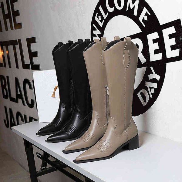 009-7 sandals thick heel high wood grain pointed head wind knight boots winter sleeve women's boots, Black
009-7 sandals thick heel high wood grain pointed head wind knight boots winter sleeve women's boots, Black