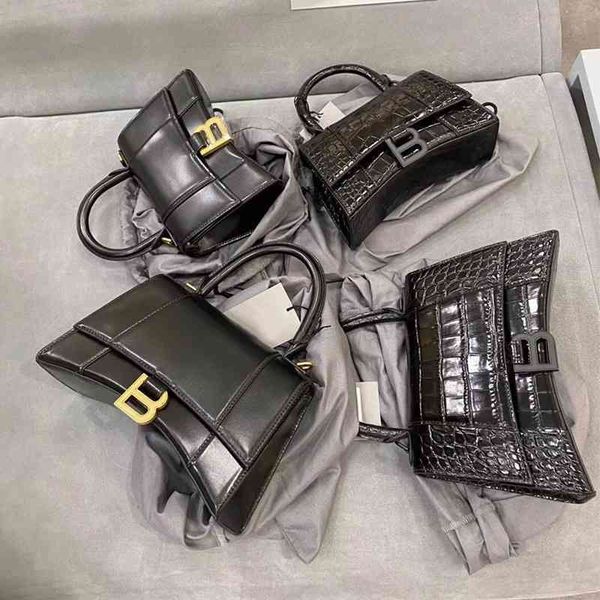 bags luxury balencaigs's handbags minority design autumn and winter texture bag 2022 b family high version hourglasss leather messenger
bags luxury balencaigs's handbags minority design autumn and winter texture bag 2022 b family high version hourglasss leather messenger