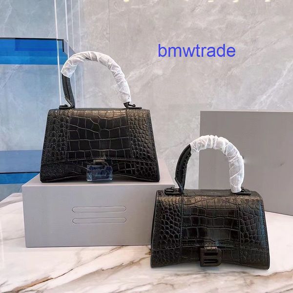 luxury designer handbags balencaigas's hourglass bags ladies shoulder crossbody bag female 2022 new cow leather hourglass word net red
luxury designer handbags balencaigas's hourglass bags ladies shoulder crossbody bag female 2022 new cow leather hourglass word net red