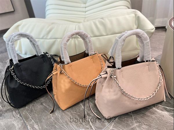 luxury designer totes leather bella tote perforation bags fashion classic handbags for women purse with pouch wallet woman shopping shoulder
luxury designer totes leather bella tote perforation bags fashion classic handbags for women purse with pouch wallet woman shopping shoulder