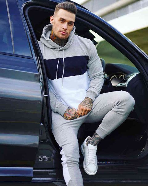 men's tracksuits 2022 new sports fitness suit men's trend splicing sweater slim fit pants two piece men's suit t220916, Gray
men's tracksuits 2022 new sports fitness suit men's trend splicing sweater slim fit pants two piece men's suit t220916, Gray
