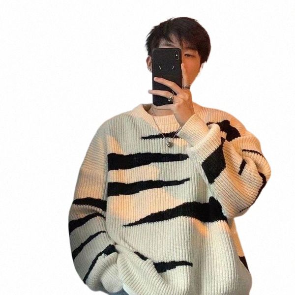 men's sweaters pullover sweater men 2021 autumn winter zebra color matching thickening o-neck knitted coats retro college style man clo, White;black
men's sweaters pullover sweater men 2021 autumn winter zebra color matching thickening o-neck knitted coats retro college style man clo, White;black