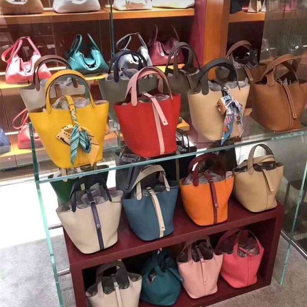 handbag designer ladies herme 2022 new color matching wedding bag leather shopping vegetable basket bu et por
handbag designer ladies herme 2022 new color matching wedding bag leather shopping vegetable basket bu et por