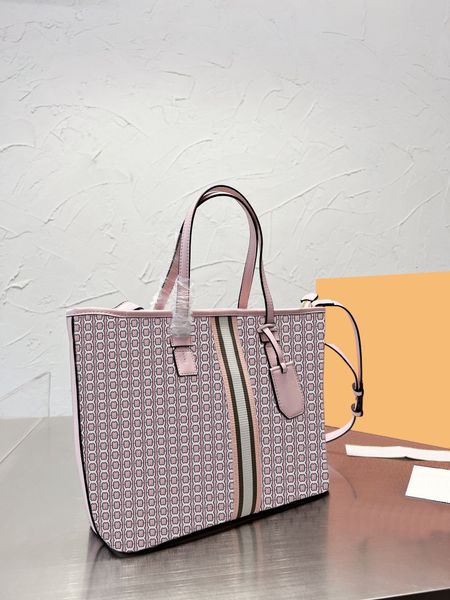 brand high-quality hand-held cross-body shopping bag single shoulder multi-use fashion tiktok ins 2022 new super-sized ladies' satchel, Red;black
brand high-quality hand-held cross-body shopping bag single shoulder multi-use fashion tiktok ins 2022 new super-sized ladies' satchel, Red;black