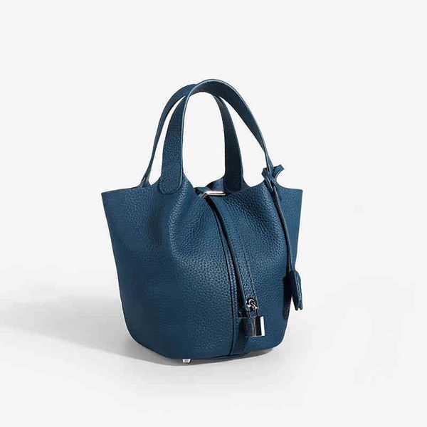 handbag designer ladies herme classic simple vegetable bask bu bag leather hand niche women's
handbag designer ladies herme classic simple vegetable bask bu bag leather hand niche women's