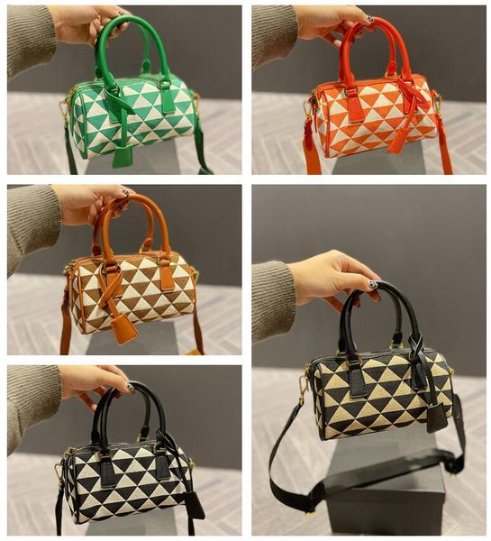 tz classic symbole embroidered bowling bag canvas material pillow bags casual holiday totes saffiano handle handbag wide strap shoulder cros
tz classic symbole embroidered bowling bag canvas material pillow bags casual holiday totes saffiano handle handbag wide strap shoulder cros