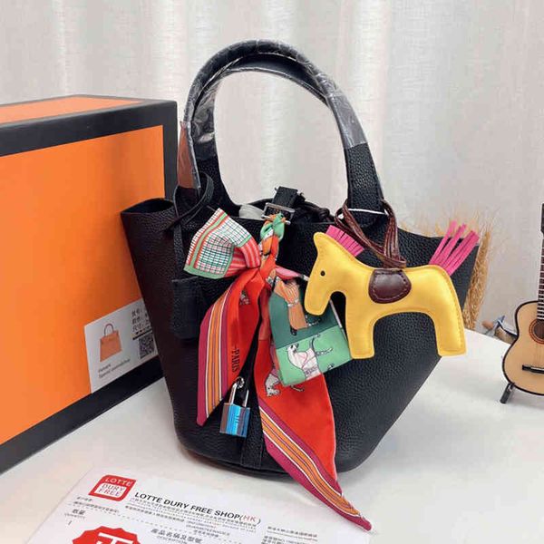 handbag designe ladies herme brand classic picotintotes genuine leather women food basket bag fashion horse crosssbody
handbag designe ladies herme brand classic picotintotes genuine leather women food basket bag fashion horse crosssbody