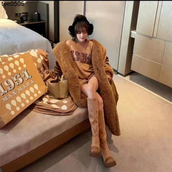 women's wool blends tide brand series 21 autumn and winter new double-sided plush windproof and warm textured long windbreaker coat, Black
women's wool blends tide brand series 21 autumn and winter new double-sided plush windproof and warm textured long windbreaker coat, Black
