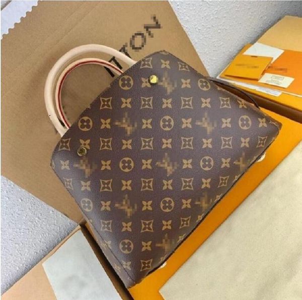 solds luxurys designers bag handbags purses montigne bag women tote brand letter embossing genuine leather shoulder bags crossbody
solds luxurys designers bag handbags purses montigne bag women tote brand letter embossing genuine leather shoulder bags crossbody