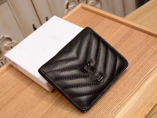 classic v-pattern zipper wallets luxury brand multi card slot large capacity short clutch bags designer metal letter men's and women�, Red;black
classic v-pattern zipper wallets luxury brand multi card slot large capacity short clutch bags designer metal letter men's and women�, Red;black