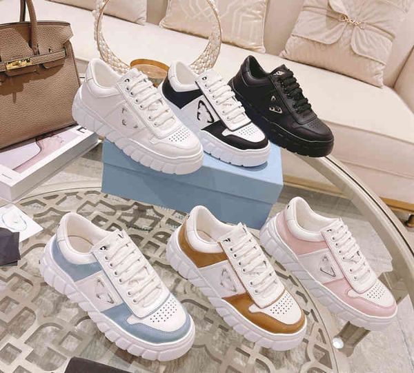 shoes end couple's tie biscuit muffin thick soled small white p family triangle label board
shoes end couple's tie biscuit muffin thick soled small white p family triangle label board