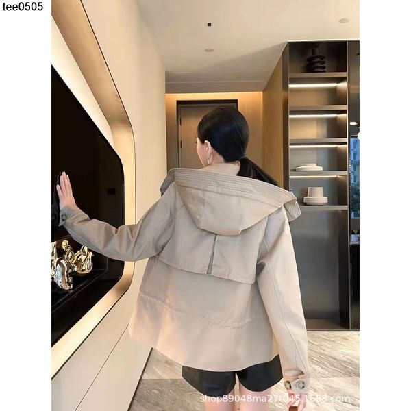 men's jackets fashion brand 22ss spring new loose leopard lining hooded short windbreaker coat, Black;brown
men's jackets fashion brand 22ss spring new loose leopard lining hooded short windbreaker coat, Black;brown