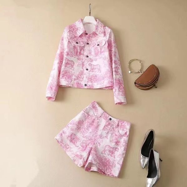 two piece dress new european and american women's wear for winter 2022 long-sleeved animal print coat pink shorts fashion suits, White
two piece dress new european and american women's wear for winter 2022 long-sleeved animal print coat pink shorts fashion suits, White