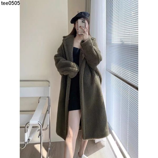 women's wool blends new style long coat in autumn and winter of 21 simple and comfortable high-grade coat, Black
women's wool blends new style long coat in autumn and winter of 21 simple and comfortable high-grade coat, Black
