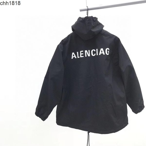 men's jackets trendy brand new back printed letters high neck balencaigass men's and women's os loose coat couple windbreaker, Black;brown
men's jackets trendy brand new back printed letters high neck balencaigass men's and women's os loose coat couple windbreaker, Black;brown