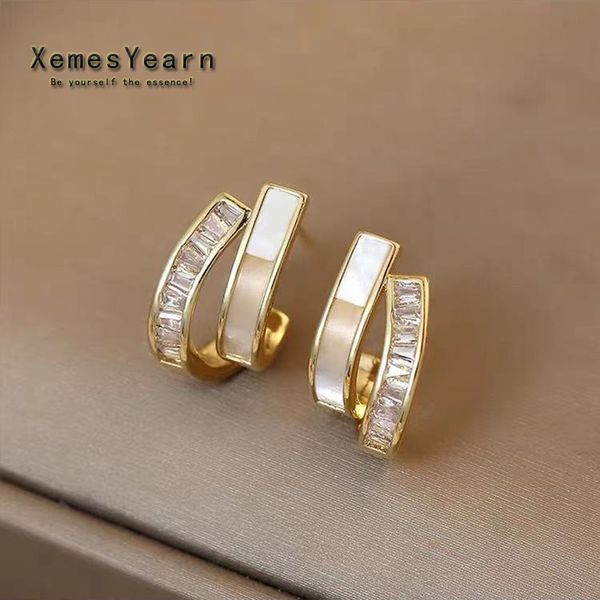 2021 new design shell zircon arc metal stud earrings for woman korean fashion jewelry party student girls elegant accessories, Golden;silver 
2021 new design shell zircon arc metal stud earrings for woman korean fashion jewelry party student girls elegant accessories, Golden;silver