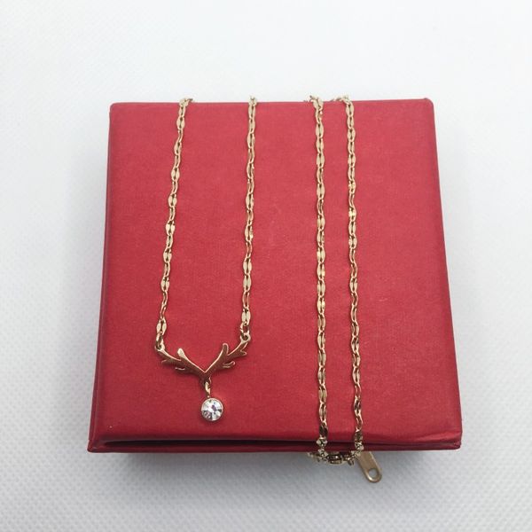 luxury designer ladies necklace classic charm pendant girl valentine's day love gift 316l jewelry, Silver
luxury designer ladies necklace classic charm pendant girl valentine's day love gift 316l jewelry, Silver