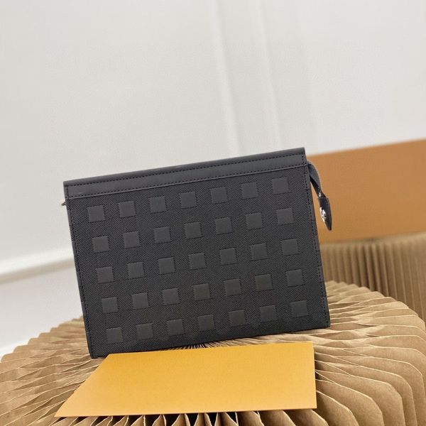 designers clutch bags men and women luxurys handbags lady classic large capacity black gray purses business pouch wash bag 02588, Black;red
designers clutch bags men and women luxurys handbags lady classic large capacity black gray purses business pouch wash bag 02588, Black;red