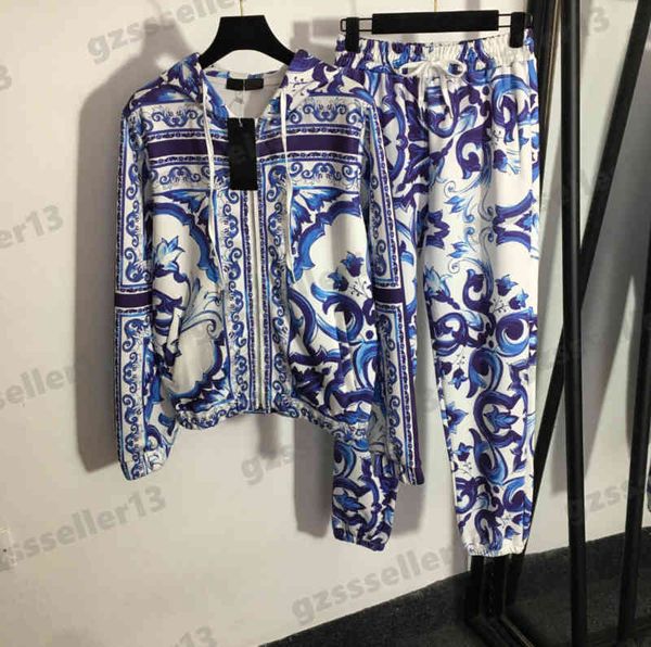 womens tracksuit jogging suit blue and white porcelain pattern print two piece sets long sleeve hooded zip jacket and casual pants tracksuit, Gray
womens tracksuit jogging suit blue and white porcelain pattern print two piece sets long sleeve hooded zip jacket and casual pants tracksuit, Gray
