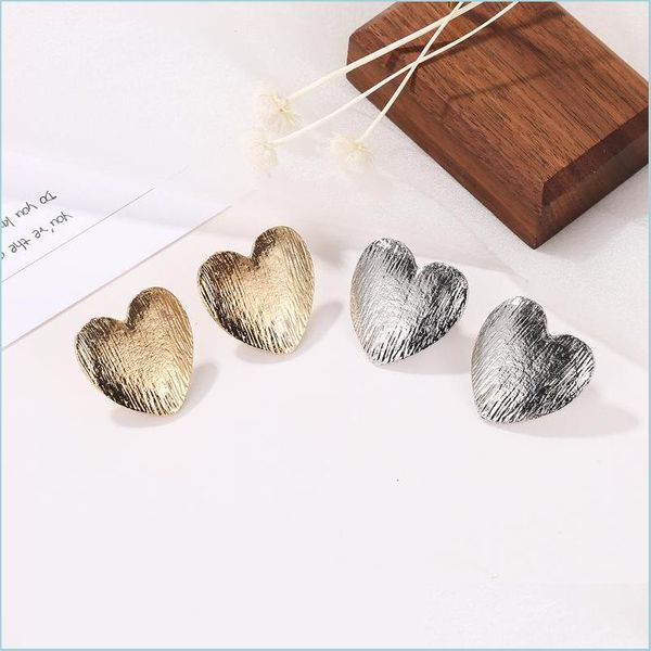 stud fashion ladys chic metal earrings rose gold heart stud for women drop delivery 2021 jewelry dhseller2010 dhjm5, Golden;silver
stud fashion ladys chic metal earrings rose gold heart stud for women drop delivery 2021 jewelry dhseller2010 dhjm5, Golden;silver