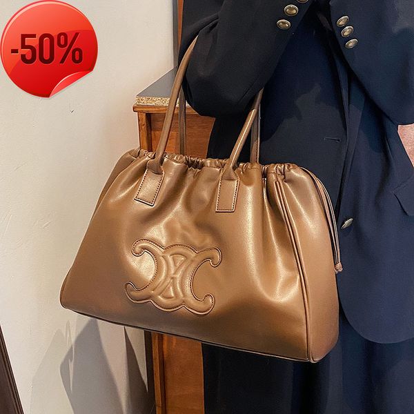 designer clutch bag purses ladies handbags evening clutches 2022 new soft leather drawstring large capacity single shoulder portable women&#
designer clutch bag purses ladies handbags evening clutches 2022 new soft leather drawstring large capacity single shoulder portable women&#