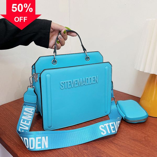 designer clutch bag purses ladies handbags evening clutches 2022 new fashion letter handbag trend red msenger s shoulder
designer clutch bag purses ladies handbags evening clutches 2022 new fashion letter handbag trend red msenger s shoulder