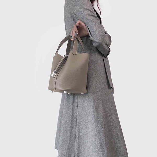fashion women's herme bags vegetable basket bag genuine leather women's 2022 new autumn and winter children's mother's n
fashion women's herme bags vegetable basket bag genuine leather women's 2022 new autumn and winter children's mother's n