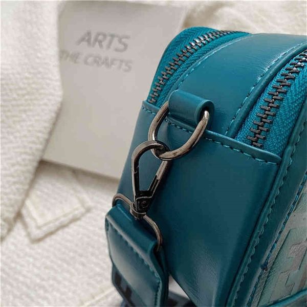 59% off shoulder bags on sell small female double zipper camera letter wide strap single messenger
59% off shoulder bags on sell small female double zipper camera letter wide strap single messenger