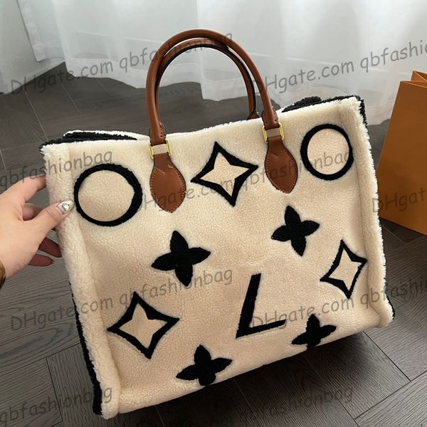 22f/w womens jumbo onthego fur shopping bags handle totes leather strap crossbody shoulder purse large capacity teddy designer black white h
22f/w womens jumbo onthego fur shopping bags handle totes leather strap crossbody shoulder purse large capacity teddy designer black white h